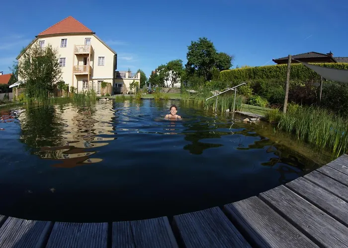 Ad Vineas Gaestehaus Nikolaihof-Hotel Garni